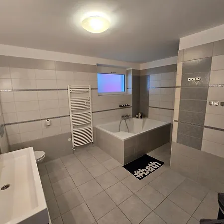 Hisa Pod Gozdom Apartment *