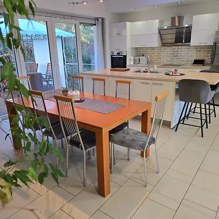 Hisa Pod Gozdom Ljubljana