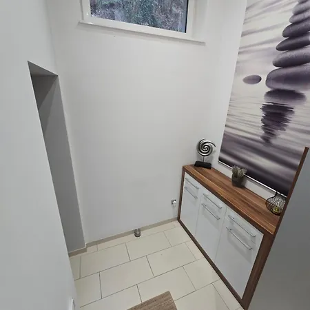 Hisa Pod Gozdom Ljubljana